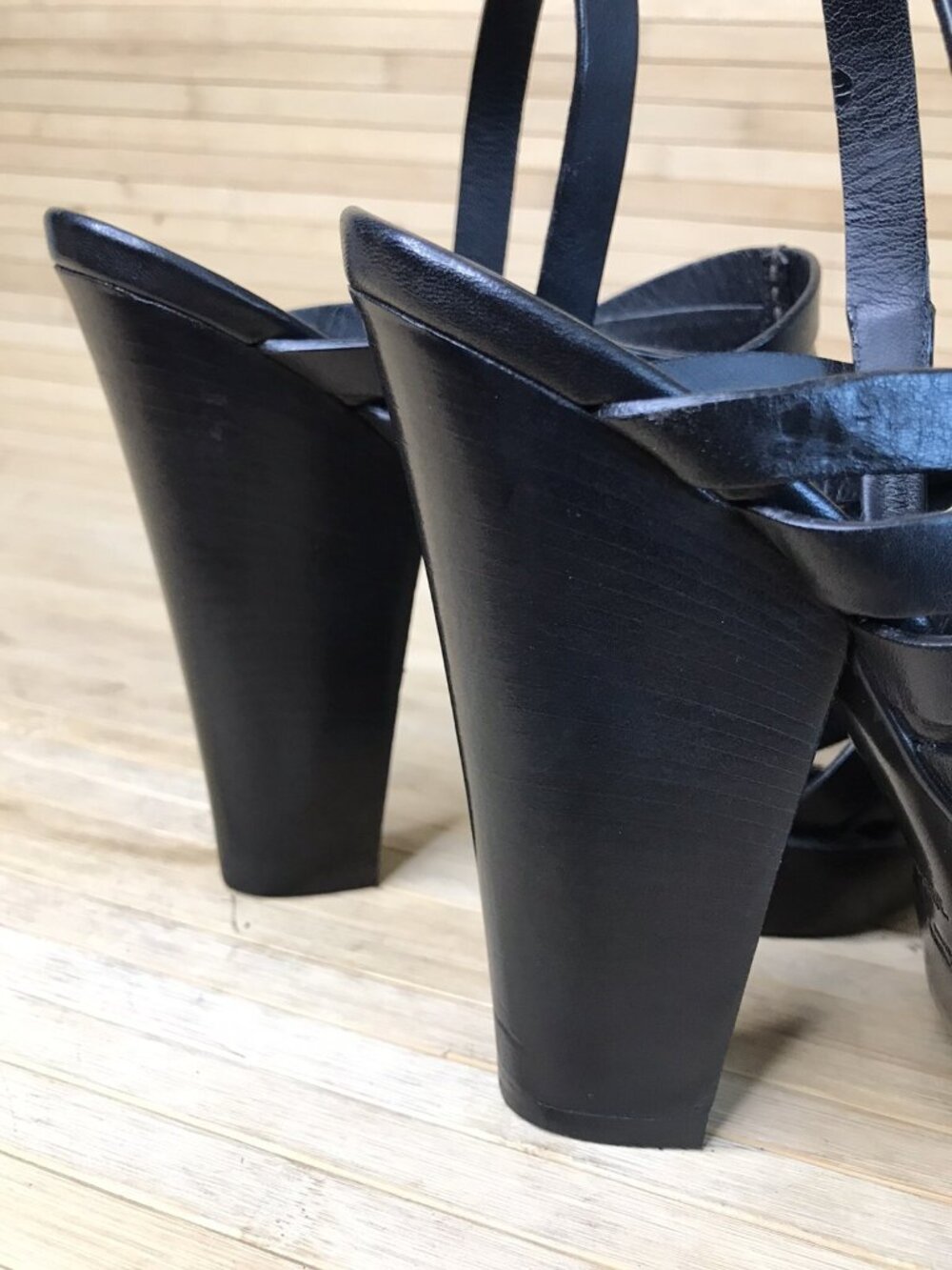 Bottega Veneta Black Woven Leather Strappy High Heels Open Toe Women's 38.5 EUC - Picture 7 of 9